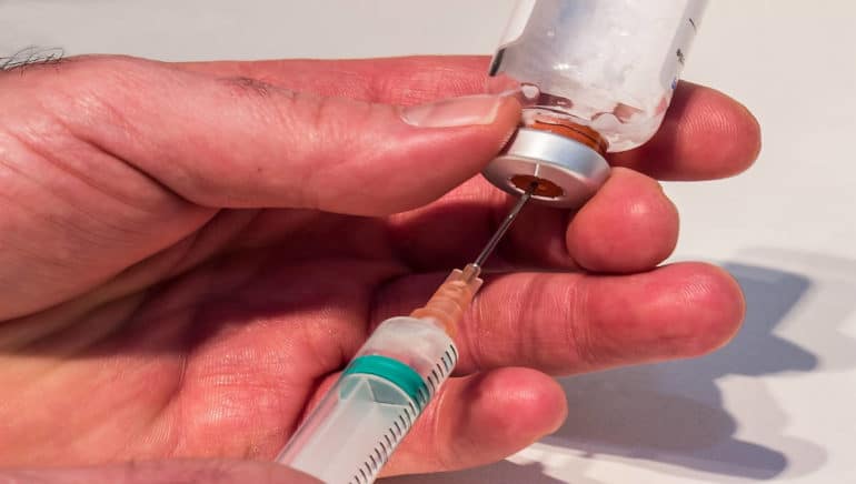 Γερμανία: Εξιτήριο στους ασθενείς που δέχθηκαν πενταπλή δόση εμβολίου