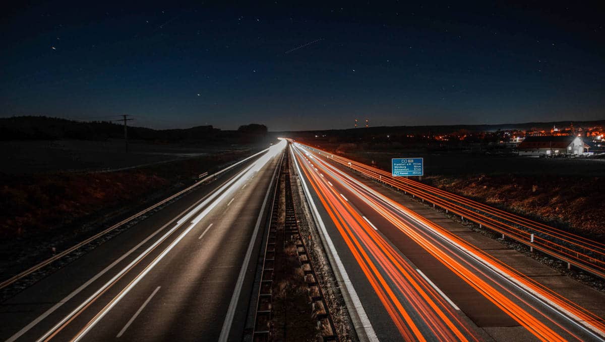 Έρευνα: Οι Γερμανοί θέλουν να μπει όριο ταχύτητας στην Autobahn