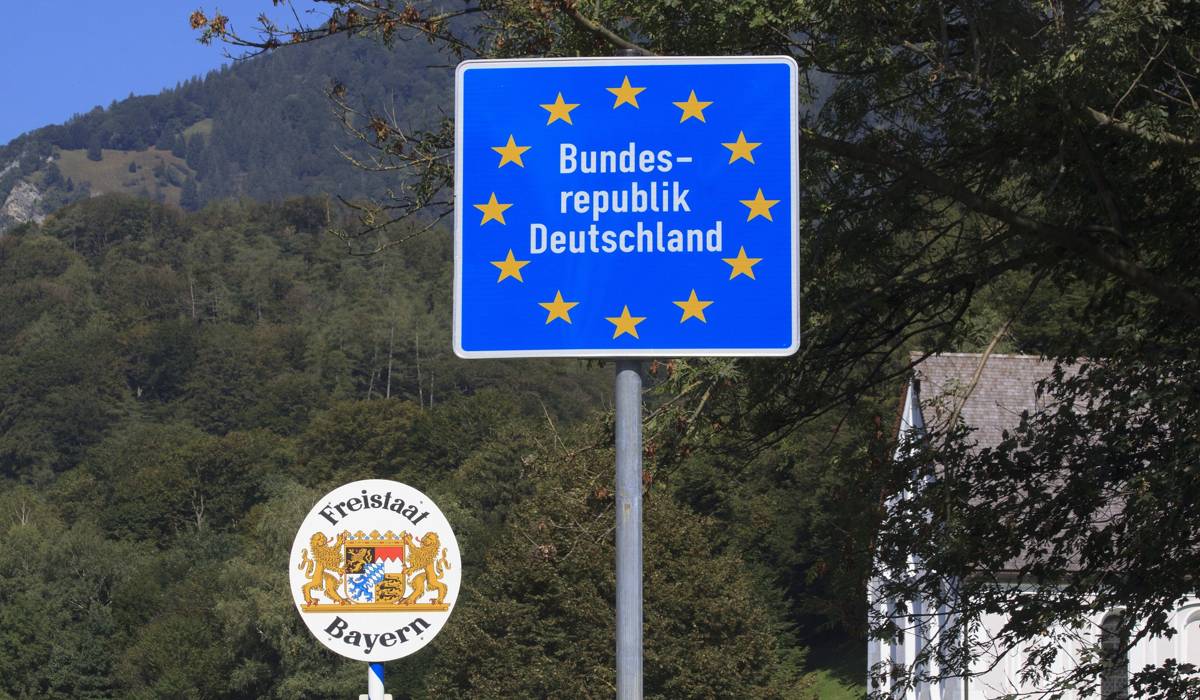 Ο καγκελάριος της Αυστρίας ζητά το τέλος της καραντίνας με τη Γερμανία