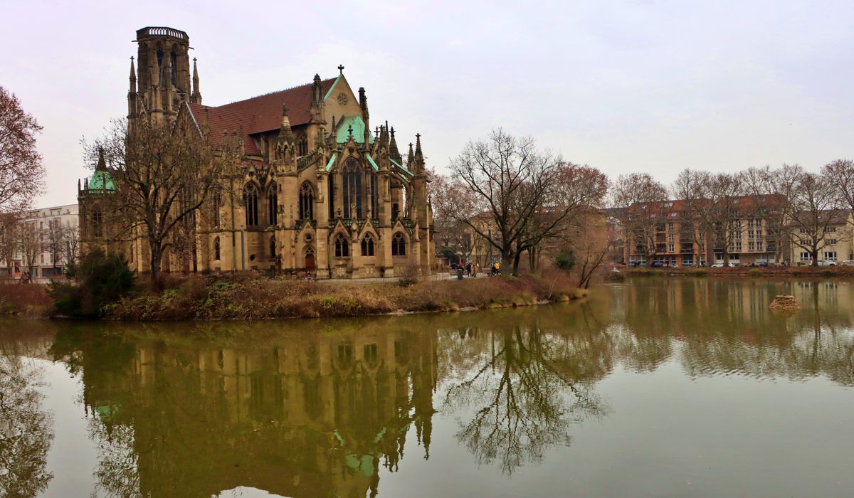 Στουτγκάρδη: Αφιέρωμα στην Johanneskirche και τη λίμνη Feuersee