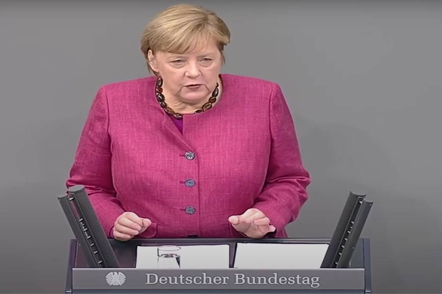 Η Άνγκελα Μέρκελ παραιτείται και από επίτιμη πρόεδρος του CDU
