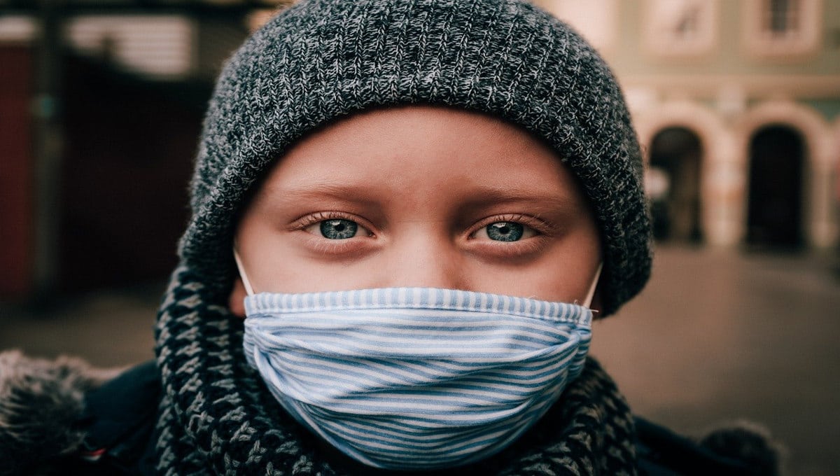Γερμανία: Έρευνα για τις επιπτώσεις της υποχρεωτικής μάσκας στα παιδιά