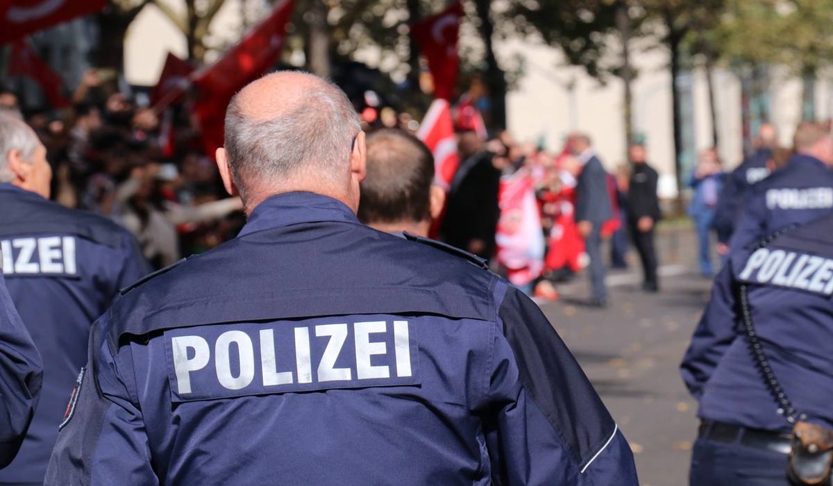 Γερμανία: Μεγάλη αύξηση των εγκλημάτων με πολιτικό κίνητρο το 2021
