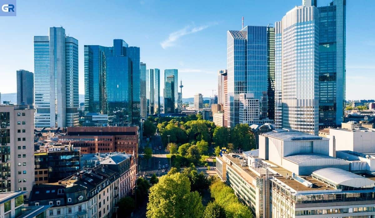 Έφοδος των εισαγγελέων στα κεντρικά της JP Morgan στην Φρανκφούρτη