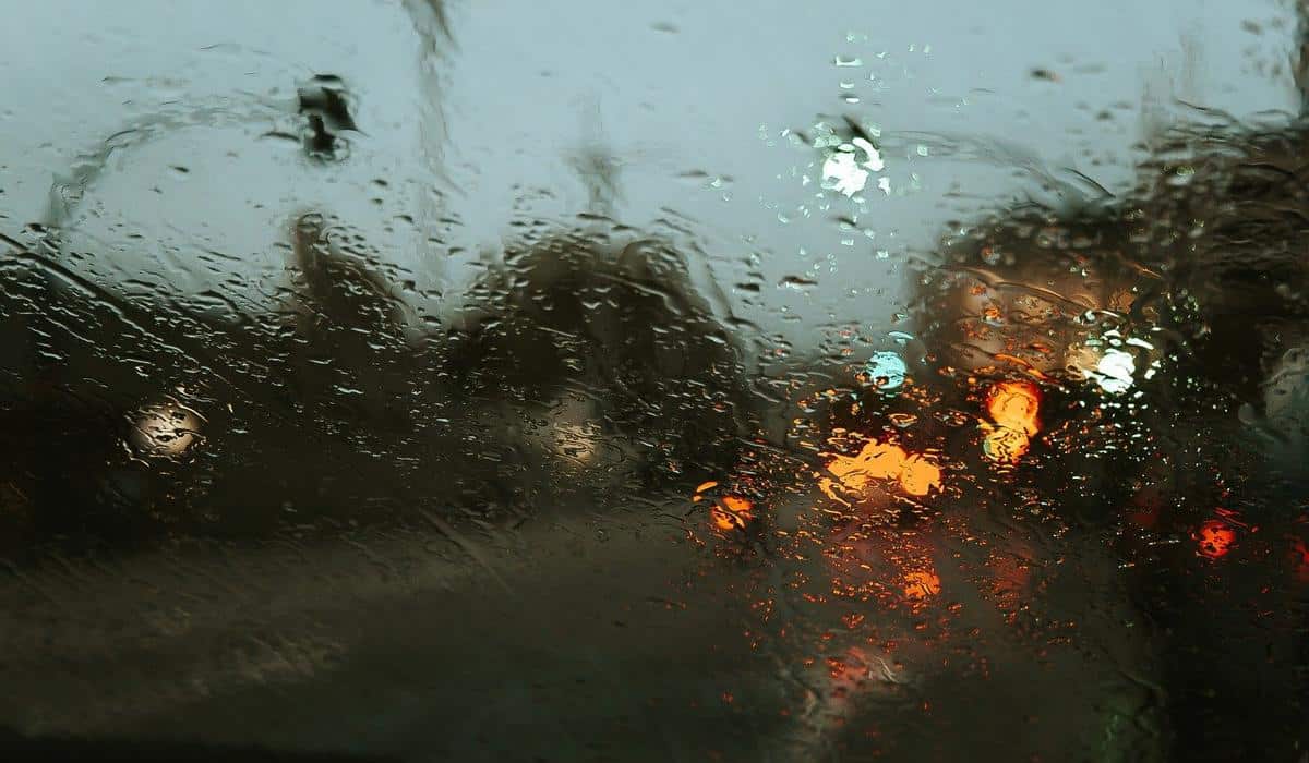 Ντουμπάι: Τεχνητή βροχή για να αντιμετωπίσει τον καύσωνα