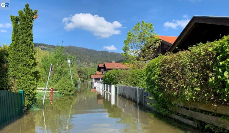 Πλημμύρες στη Γερμανία: «Ελάχιστες πιθανότητες» για επιζώντες