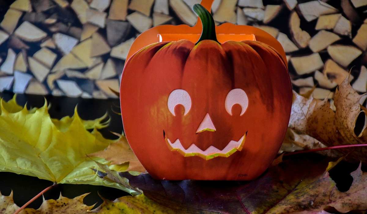 Halloween: Άνδρας δίνει σε παιδιά κάνναβη στη Γερμανία