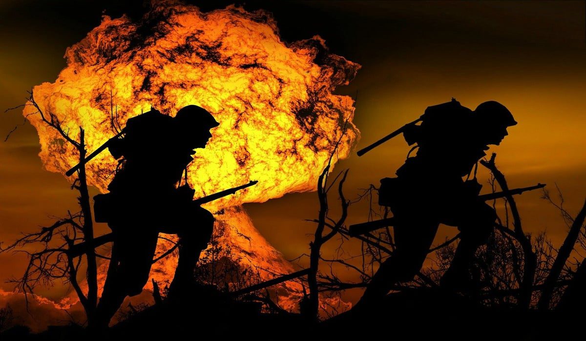 Ισχυρή έκρηξη στο Ντονέτσκ, εμπόλεμη ζώνη η ανατολική Ουκρανία