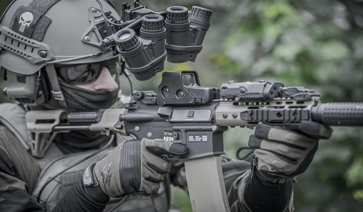Η Γερμανία θα εκπαιδεύσει Ουκρανούς στρατιώτες σε συστήματα πυροβολικού