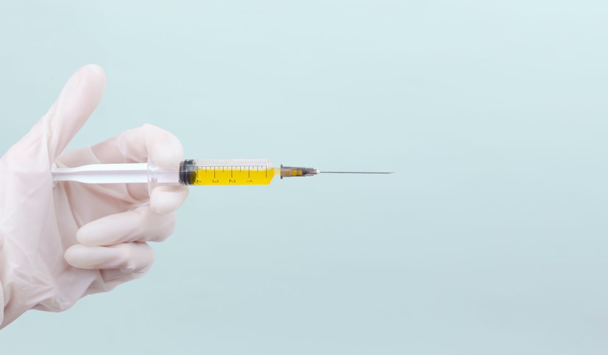Η Γερμανία αποθηκεύει 77 εκ. δόσεις εμβολίων – πολλές λήγουν σύντομα