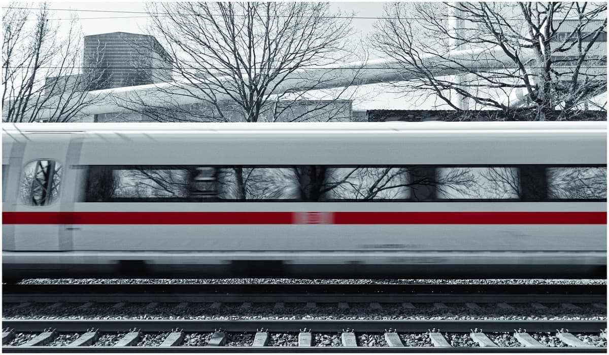 «Βερολίνο – Παρίσι» σε επτά ώρες με νέα high speed τρένα