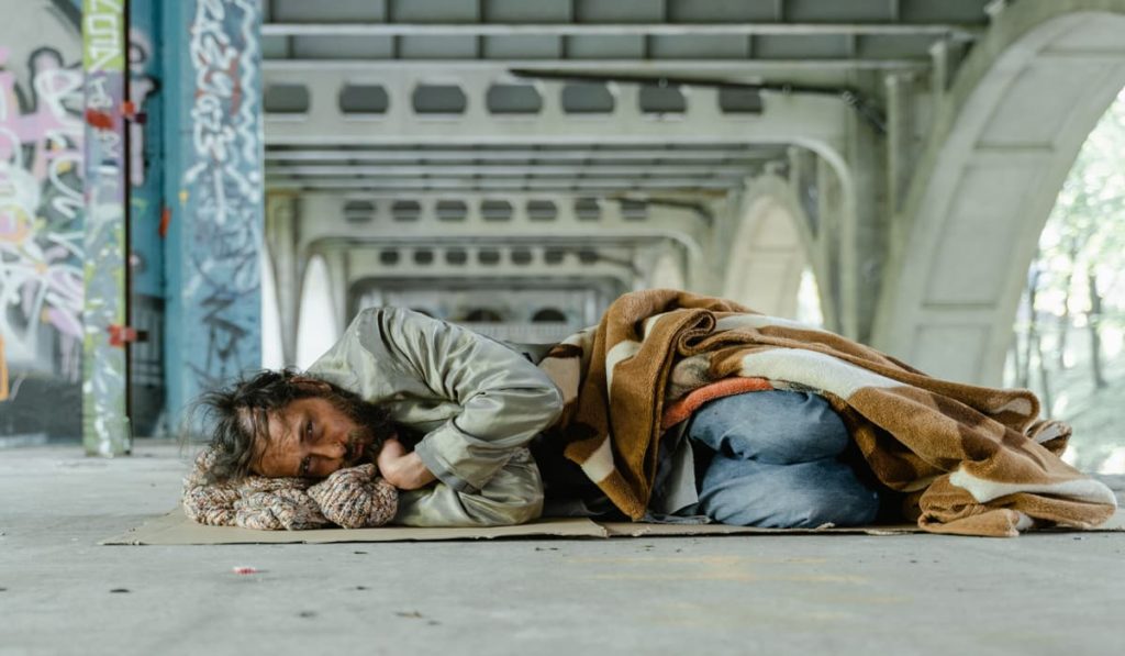 Ο Steinmeier προειδοποιεί για άστεγους λόγω της αύξησης των τιμών