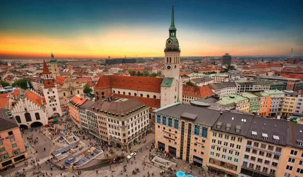 Ποια πόλη στη Γερμανία έχει την υψηλότερη πυκνότητα πληθυσμού;