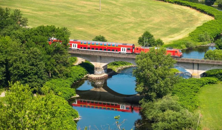 Ελβετία: Τρένο μήκους 2 χιλιομέτρων σπάει κάθε ρεκόρ