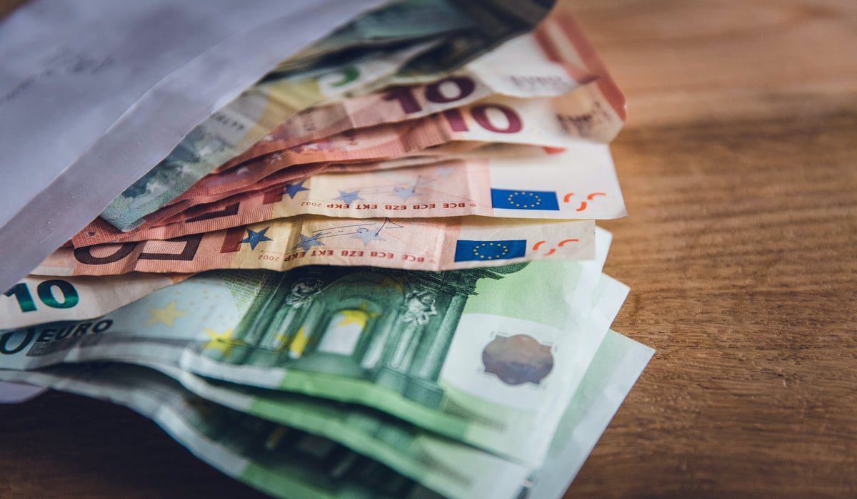 Είμαι άνεργος στη Γερμανία: Μπορώ να πάρω το ποσό των 300€;