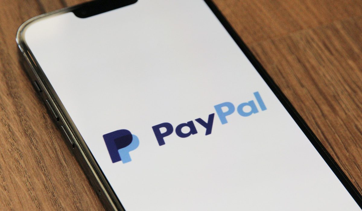 Πρόστιμο 10 ευρώ: Η PayPal εισάγει πρόστιμο για τους χρήστες