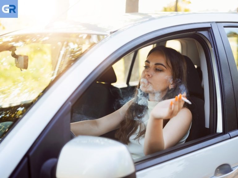 Κάπνισμα στο αυτοκίνητο; Σε αυτές τις χώρες απαγορεύεται
