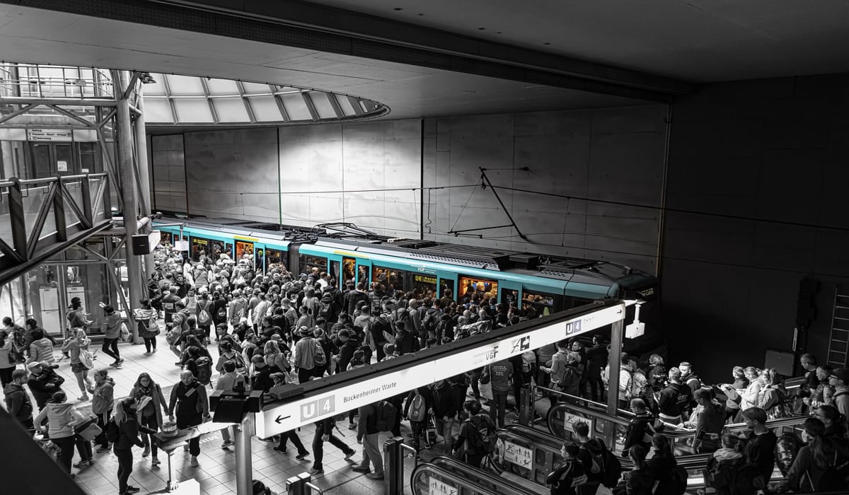 Γερμανία – MEGA απεργία: Τι πρέπει να γνωρίζουν οι ταξιδιώτες;