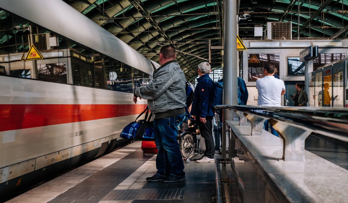 Ο γερμανικός σιδηρόδρομος θέλει το προσωπικό με κάμερες