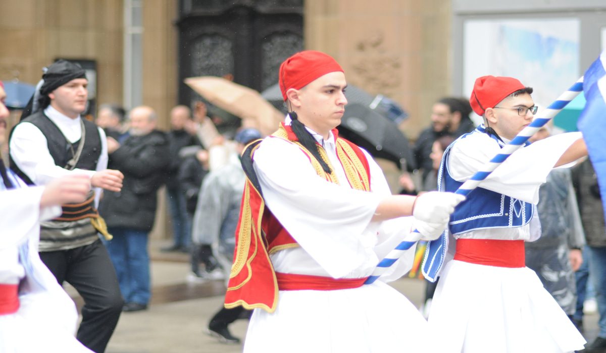 Με επιτυχία πραγματοποιήθηκε η Παρέλαση των Ελλήνων του Βούπερταλ