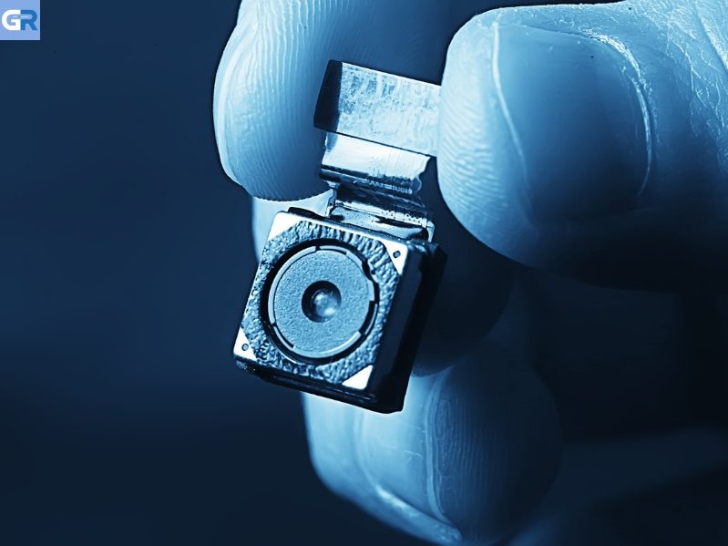 ΔΣ βιντεοσκοπούσε κρυφά γυμνά κορίτσια ποδοσφαίρου