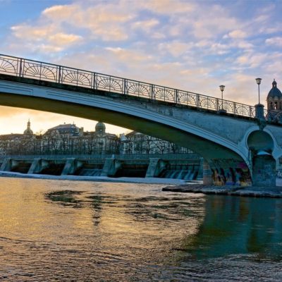 Καλοκαιρινό όνειρο στο Μόναχο: Τι θερμοκρασία έχει ο ποταμός Ίζαρ;