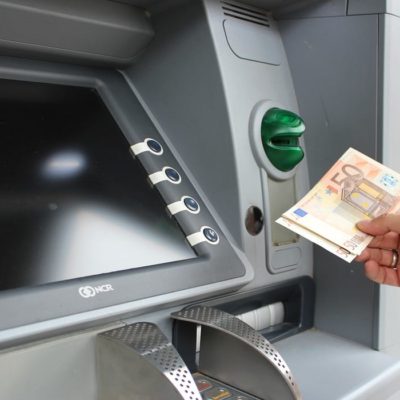 Πόσα χρήματα μπορείτε να κάνετε ανάληψη στη Γερμανία; Πόσα χρήματα μπορείτε να κάνετε ανάληψη στη Γερμανία;