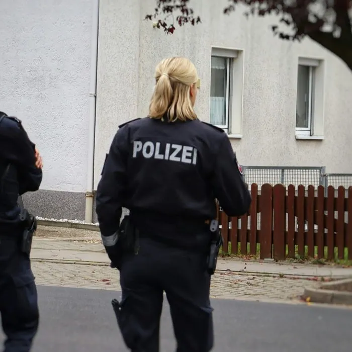 NRW: Έφηβος μαχαιρώνει συμμαθητή του στο άνω μέρος του σώματος
