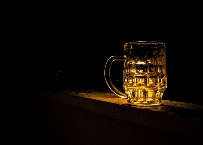 Μόναχο: Ο Γρηγόρης πληρώνει για κλεμμένη κούπα μπύρας μετά από 52 χρόνια