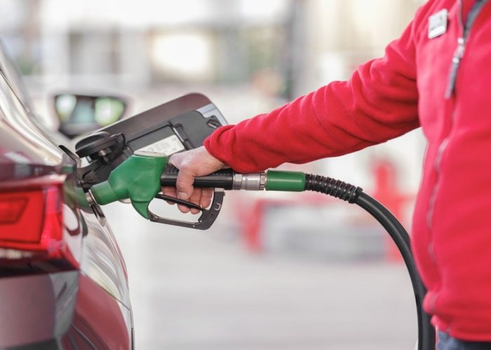 Τιμές καυσίμων: Γιατί ακριβαίνει η βενζίνη, αλλά όχι το ντίζελ;