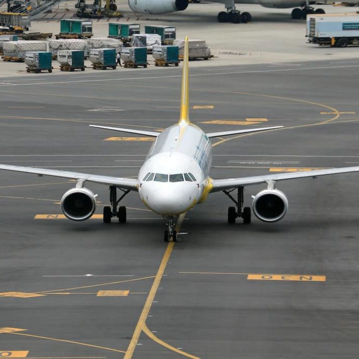Ακτιβιστές απέκλεισαν το αεροδρόμιο του Μονάχου – Καθυστερήσεις πτήσεων