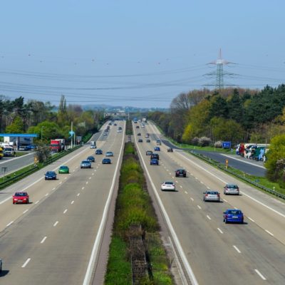 Η ADAC προειδοποιεί τους ταξιδιώτες για κυκλοφοριακό χάος Η ADAC προειδοποιεί τους ταξιδιώτες για κυκλοφοριακό χάος