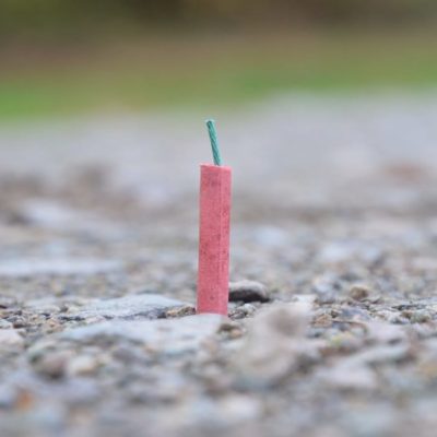 Άνδρας πυροδότησε κροτίδα στον κόλπο της γυναίκας του – 18 χρόνια φυλάκιση