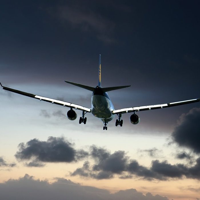 Συναγερμός σε πτήση της Condor: 70 επιβάτες αισθάνθηκαν αδιαθεσία