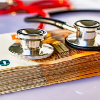 Έως και 30 τοις εκατό περισσότερο: Αύξηση τιμών για την ιδιωτική ασφάλιση