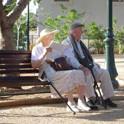 Καιρός τρενάκι: Από -15 σε +15 βαθμούς Κελσίου Καιρός τρενάκι: Από -15 σε +15 βαθμούς Κελσίου