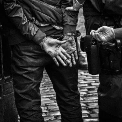 Στο Αμβούργο εκκρεμούν 3.435 εντάλματα σύλληψης για διάφορους λόγους