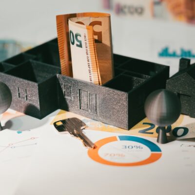 Μελέτη: Ιδιοκτήτες και ενοικιαστές αντιμετωπίζουν υψηλότερο κόστος το 2027 Μελέτη: Ιδιοκτήτες και ενοικιαστές αντιμετωπίζουν υψηλότερο κόστος το 2027