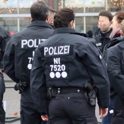 Άγνωστοι επιχειρούν να ληστέψουν πάγκους σε κλειστή χριστουγεννιάτικη αγορά