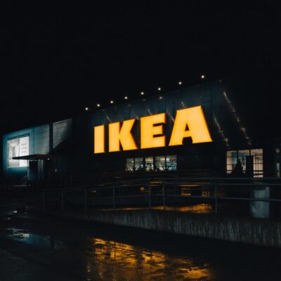 Το πρώτο κατάστημα Ikea της Γερμανίας κατεδαφίζεται για να ξαναχτιστεί